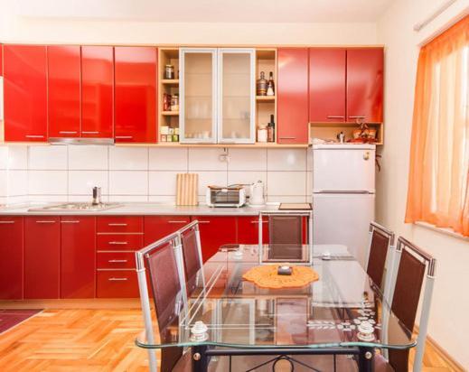 Goldy Hostel Bitola Bagian luar foto